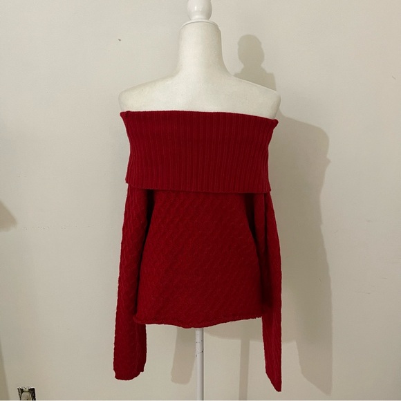 vintage red buckle foldover sweater - Picture 5 of 9